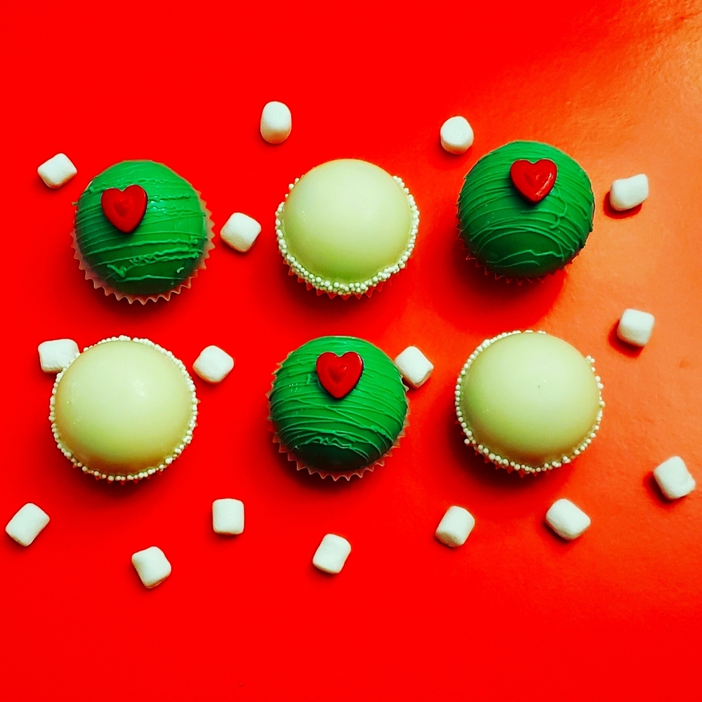Grinch hot chocolate bombs